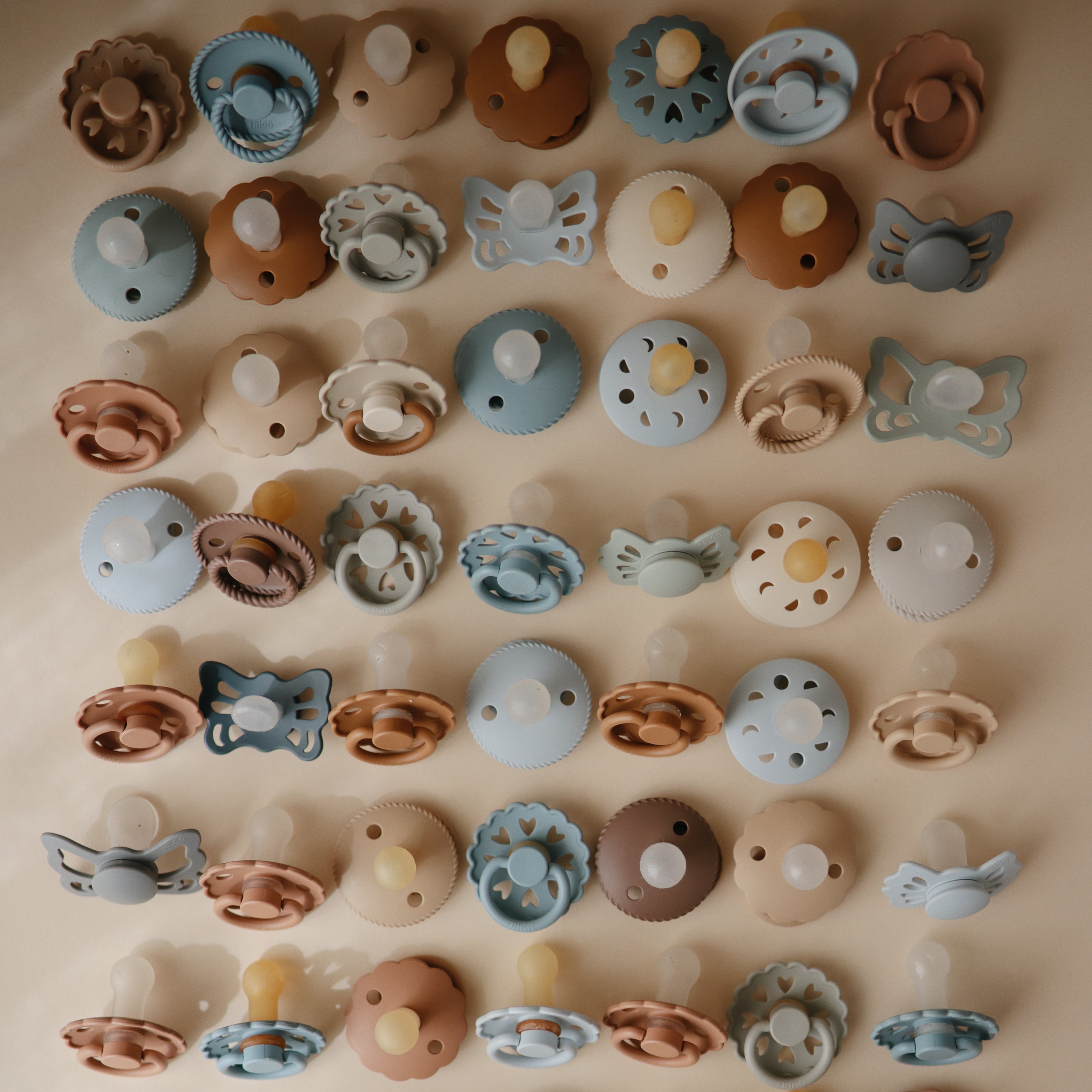 Image of FRIGG Moon Natural Rubber Pacifier 2-Pack